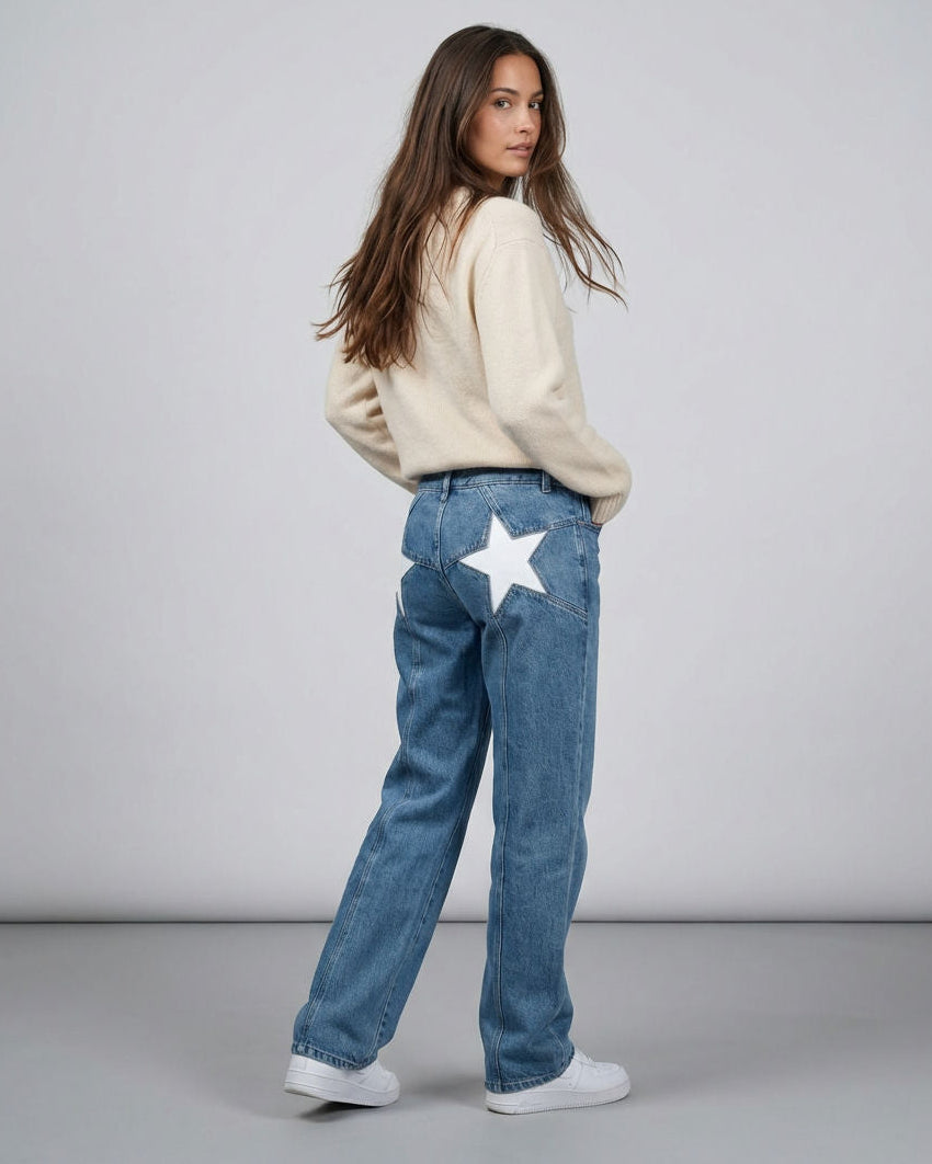 Damen Jeans mit Stern-Patches in lockerer Passform