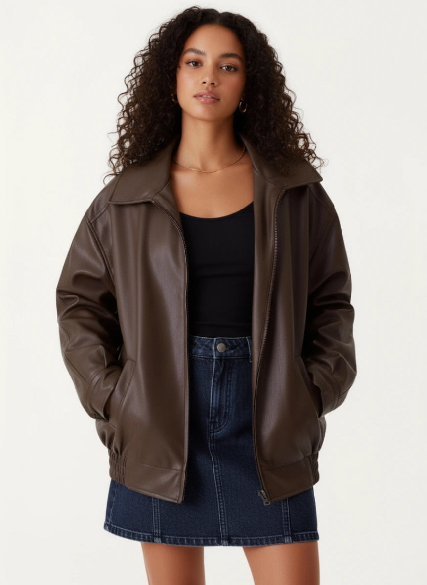 Moderne Oversized Jacke für Damen mit breitem Blazerkragen und elastischem Saum