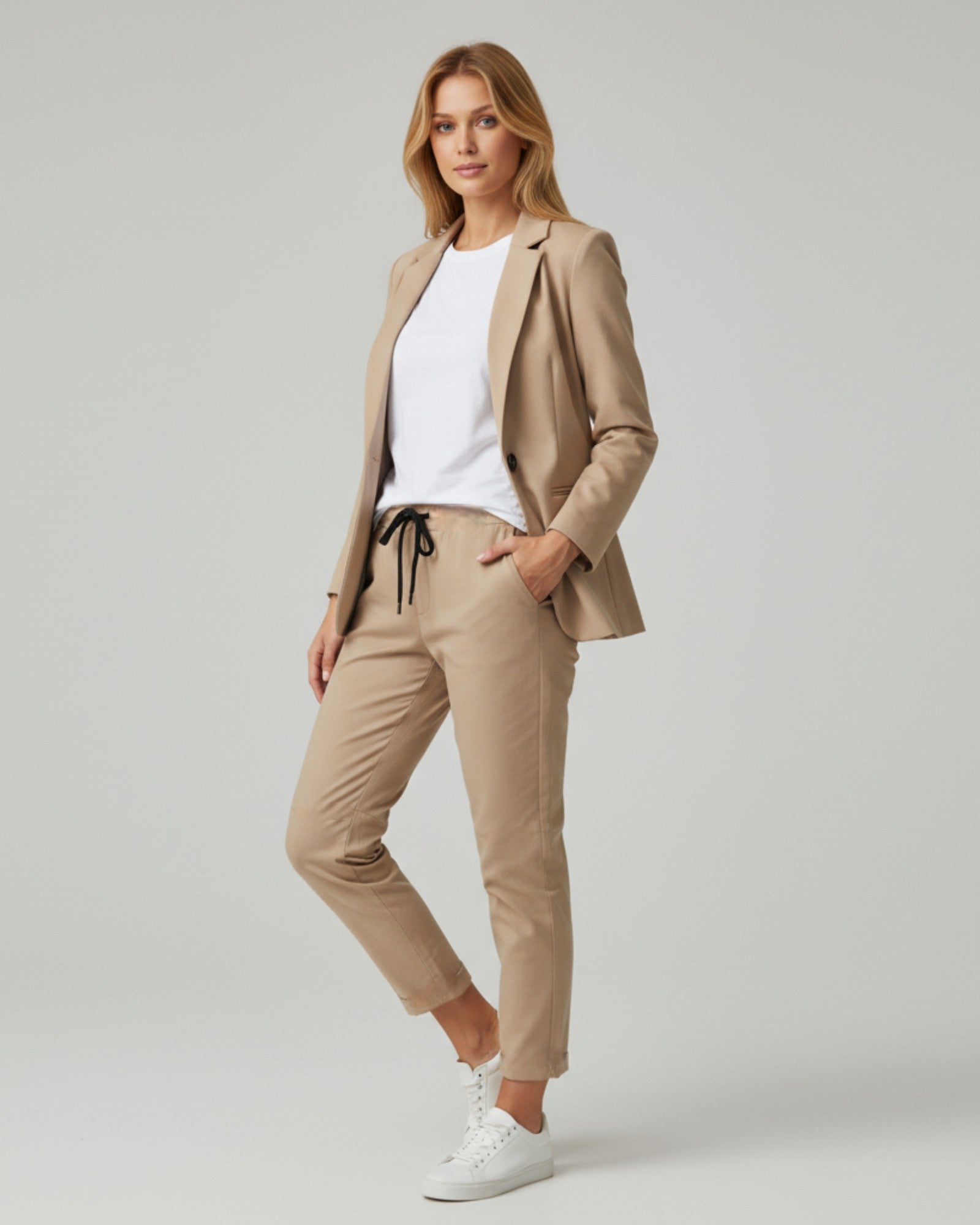 Damen Anzug Set für Alltag und besondere Anlässe | Sportlich-elegant