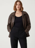 Moderne Oversized Jacke für Damen mit breitem Blazerkragen und elastischem Saum