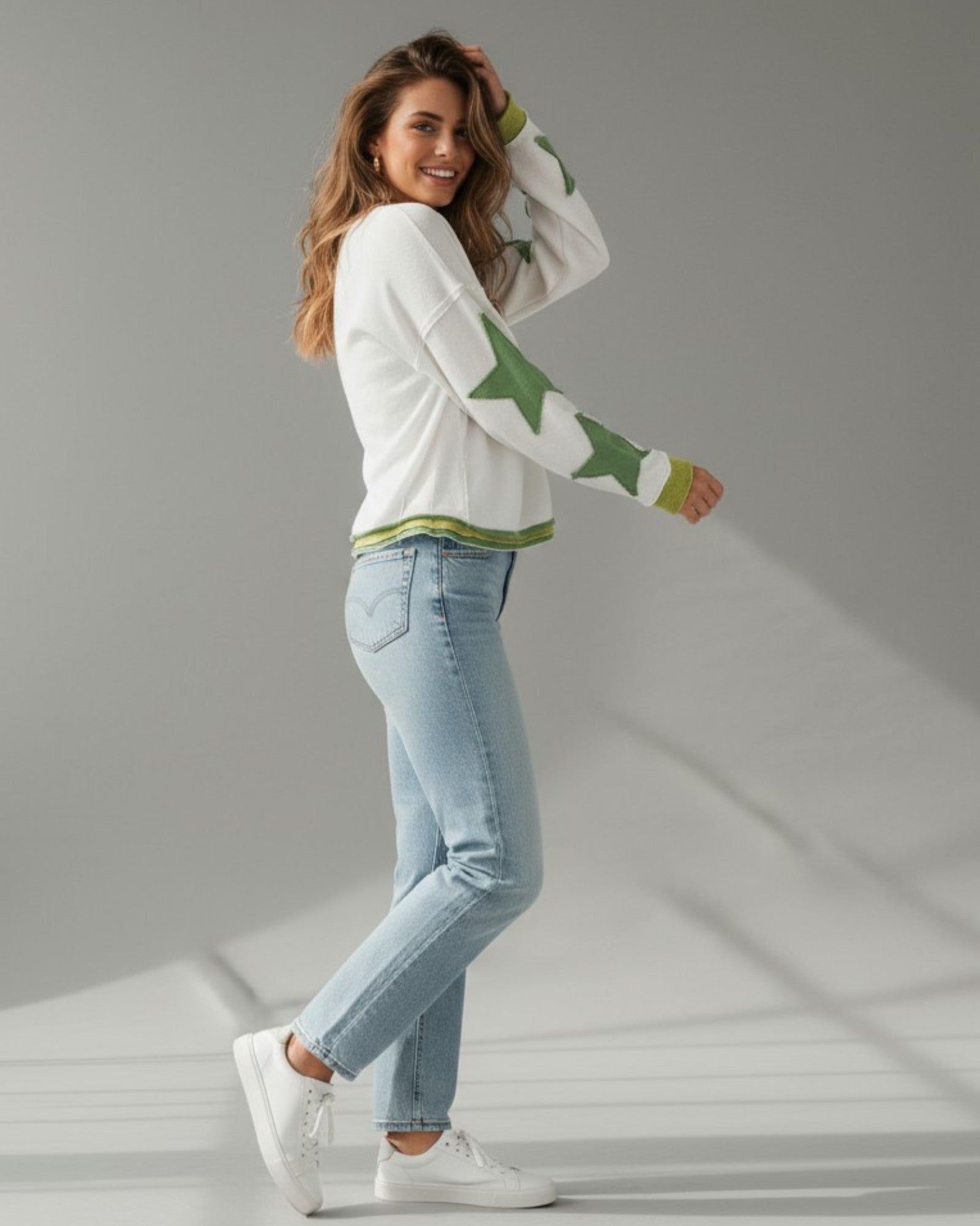 Buntes Langarm-Sweatshirt für Damen mit Applikationen