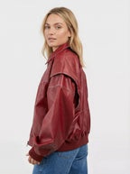 Pilotenjacke für Damen mit Coating und klassischem Kragen in Oversize Fit