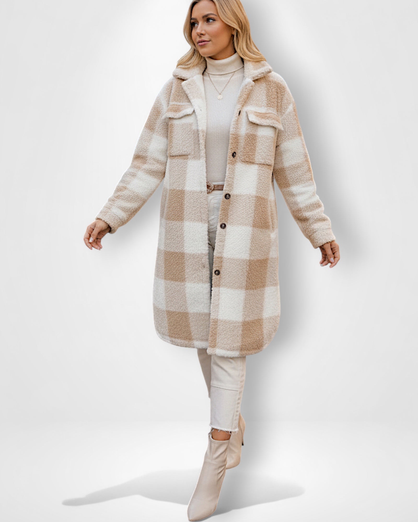 Langer Teddy-Mantel in Hemdjacken-Optik mit Karo-Muster