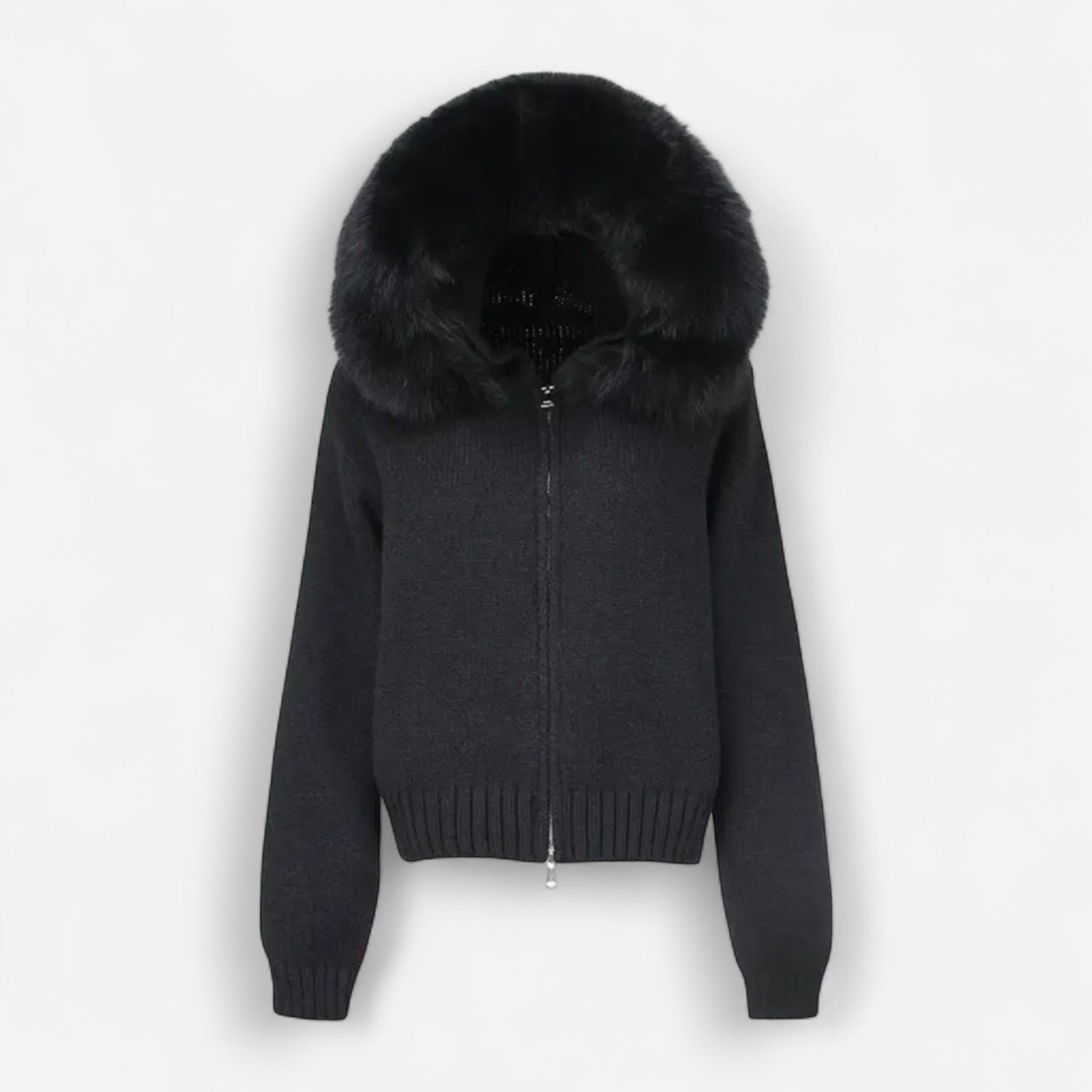 Strickjacke für Damen mit flauschiger Kapuze - kurz