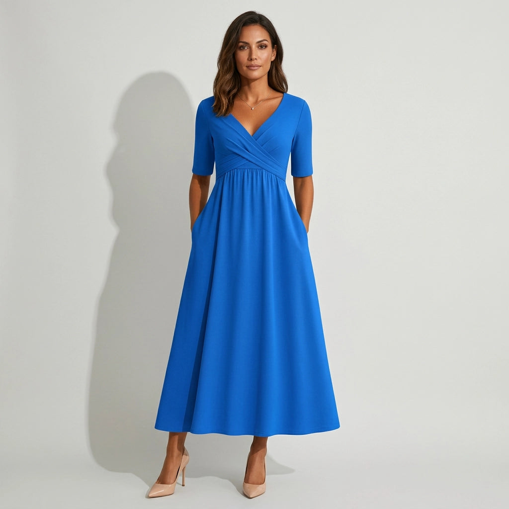 Wadenlanges Kleid mit Kurzarm und Wickeloptik im locker fallenden Design