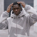 Herrenjacke mit Plüschstruktur und Kapuze