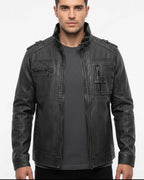Herren Jacke im Biker-Stil mit Stehkragen und Schulterdetails