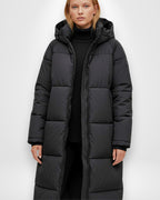 Langer Steppmantel für Damen im Oversize Form