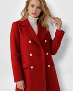 Langer Damenmantel mit goldenen Knopfdetails