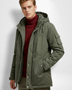 Moderne Herren Winterjacke mit Kapuze und lässiger Passform