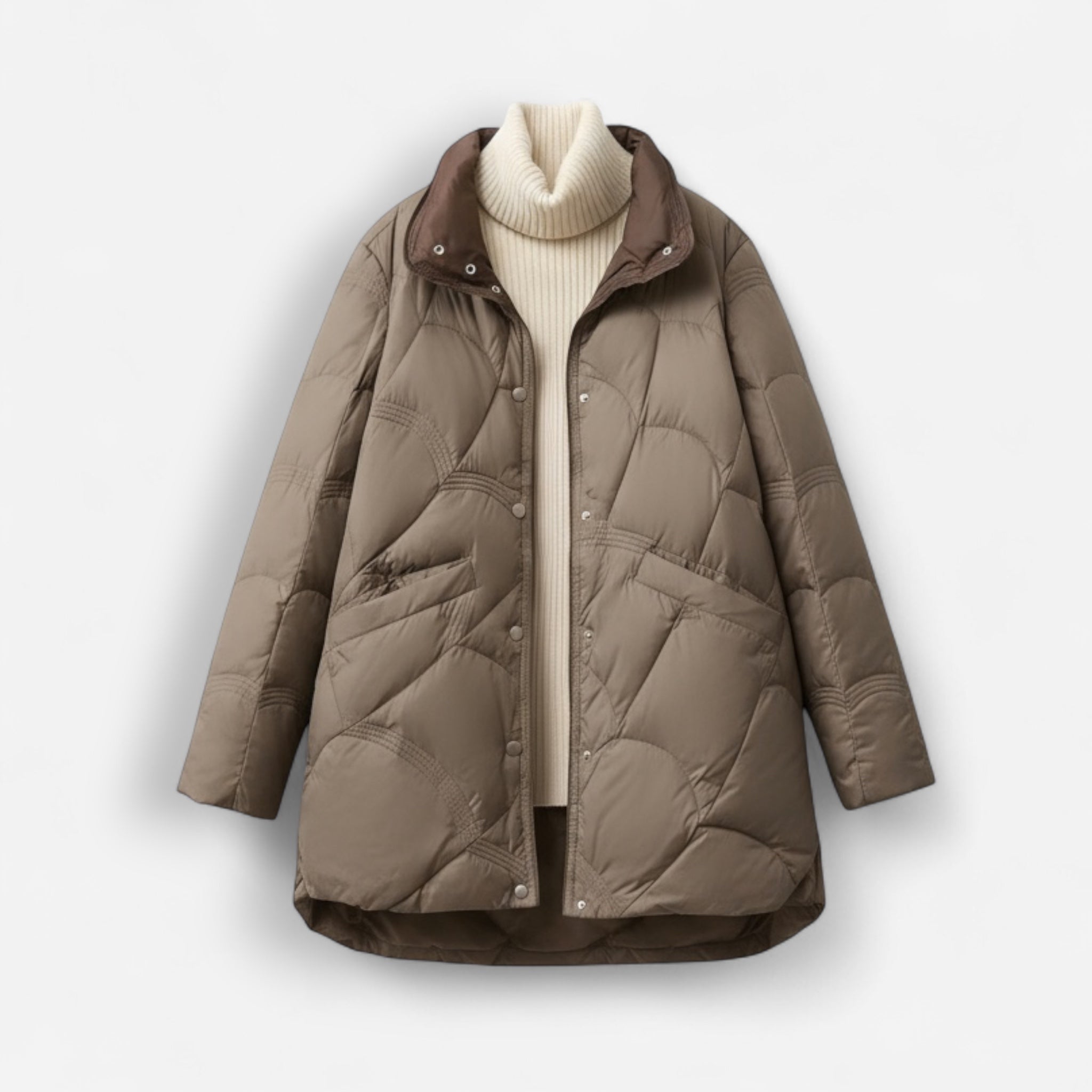 Leichte Damenjacke mit warmer Füllung und wellenförmiger Steppung - mittellang