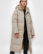 Langer Steppmantel für Damen im Oversize Form