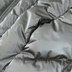 Glänzende kurze Winterjacke für Damen