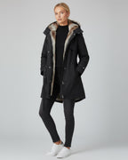 Gefütterte Winterjacke für Damen mit integrierter Kapuze und verstellbarem Bindegürtel