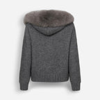 Strickjacke für Damen mit flauschiger Kapuze - kurz