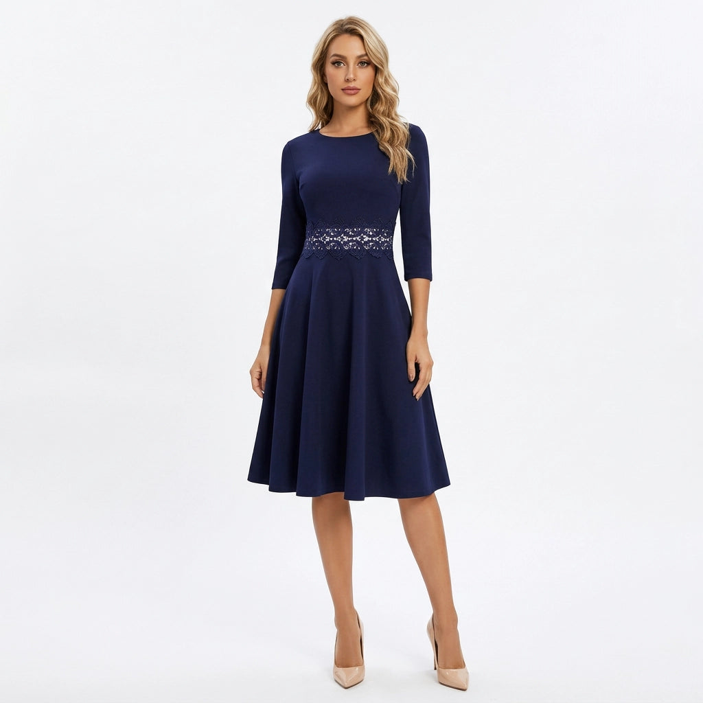 A-Linie Kleid mit Ärmeln in Knielanger Passform