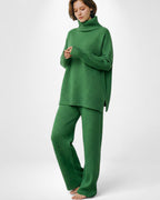 Einfarbiges Roolkragenpullover Strickset für Damen