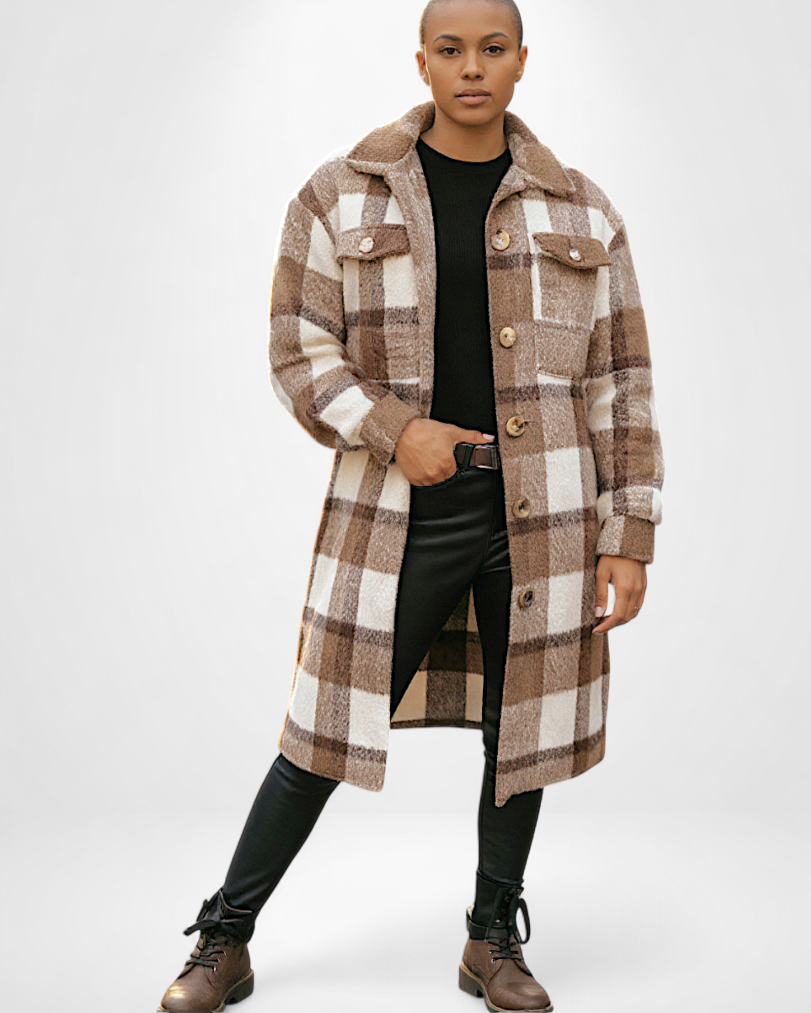 Langer Damen Wintermantel mit Karomuster