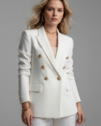 Taillierter eleganter Blazer für Damen mit goldenen Knöpfen