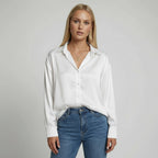 Elegante Satinbluse für Damen mit Knopfleiste und lockerer Passform