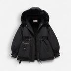 Taillierte Winterjacke für Damen – warm gefüttert und wasserdicht