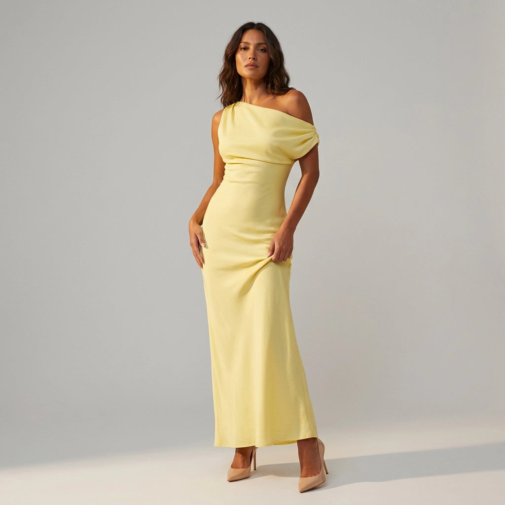 Satin Abendkleid mit One Shoulder Ausschnitt in Bodenlanger Passform