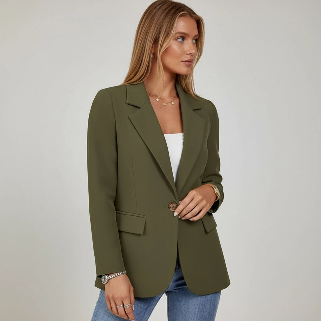 Damenblazer im klassischen Schnitt mit weitem Reverskragen und Einknopf