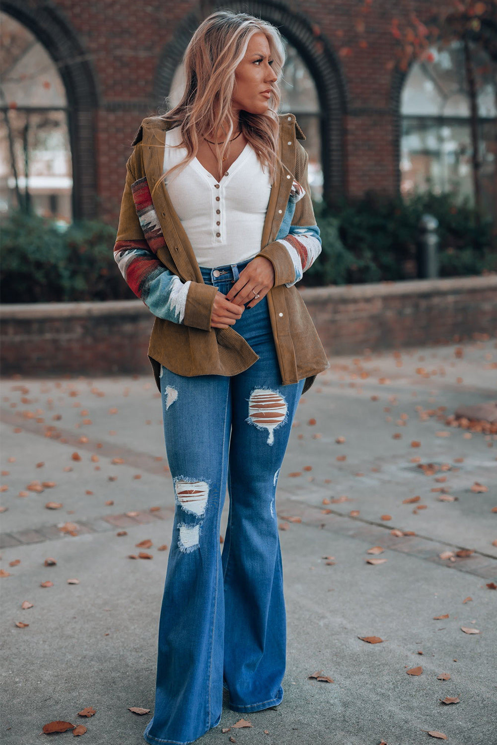 Braune Oversized-Damenjacke mit Ethno-Muster | Cordstoff 6