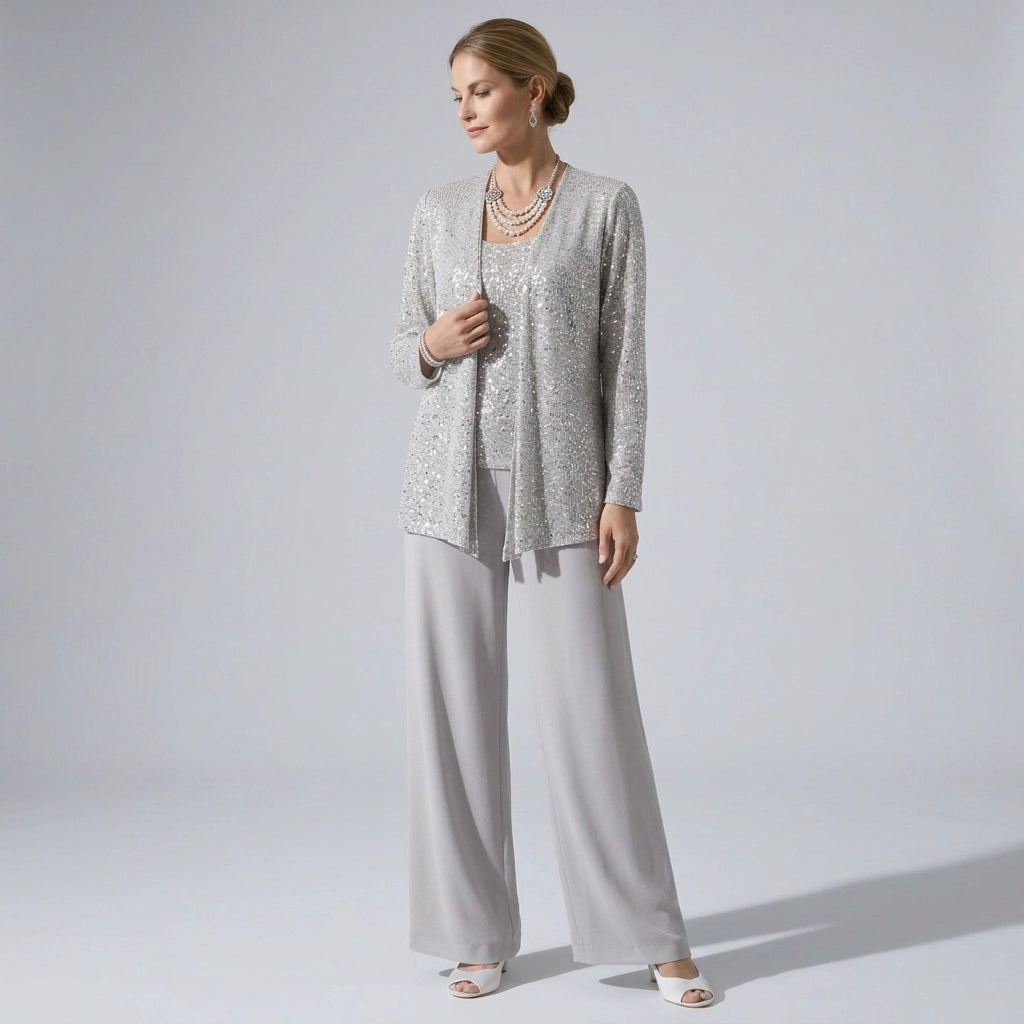 Dreiteiliger Hosenanzug für Damen als Hochzeitsgast mit weiter Hose und Pailletten Spitze