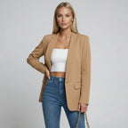 Taillierter Damen Blazer mit fließendem Schalkragen im klassischen Schnitt