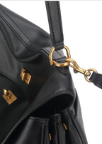 Henkeltasche mit goldenen Details - Klassisch Elegant 6