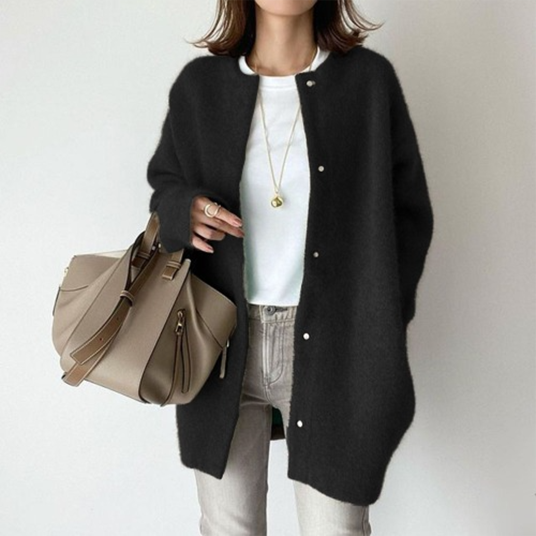 Elegante Strickjacke Damen | Zeitloses Design mit praktischen Taschen 2