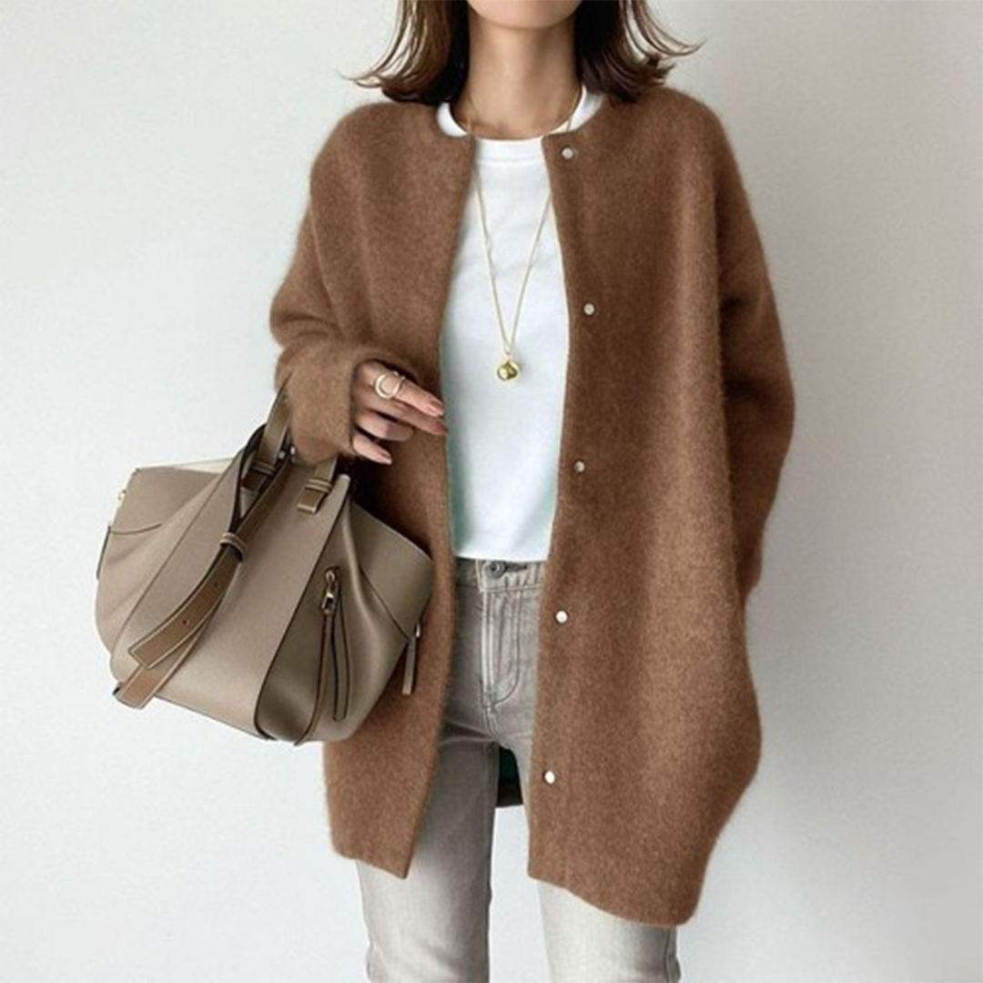 Elegante Strickjacke Damen | Zeitloses Design mit praktischen Taschen 4