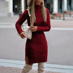 Langärmeliges Strickkleid mit Rollkragen | Midi 4