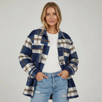Lange Hemd Jacke im Karierten Design mit Brusttaschen im Oversized Schnitt