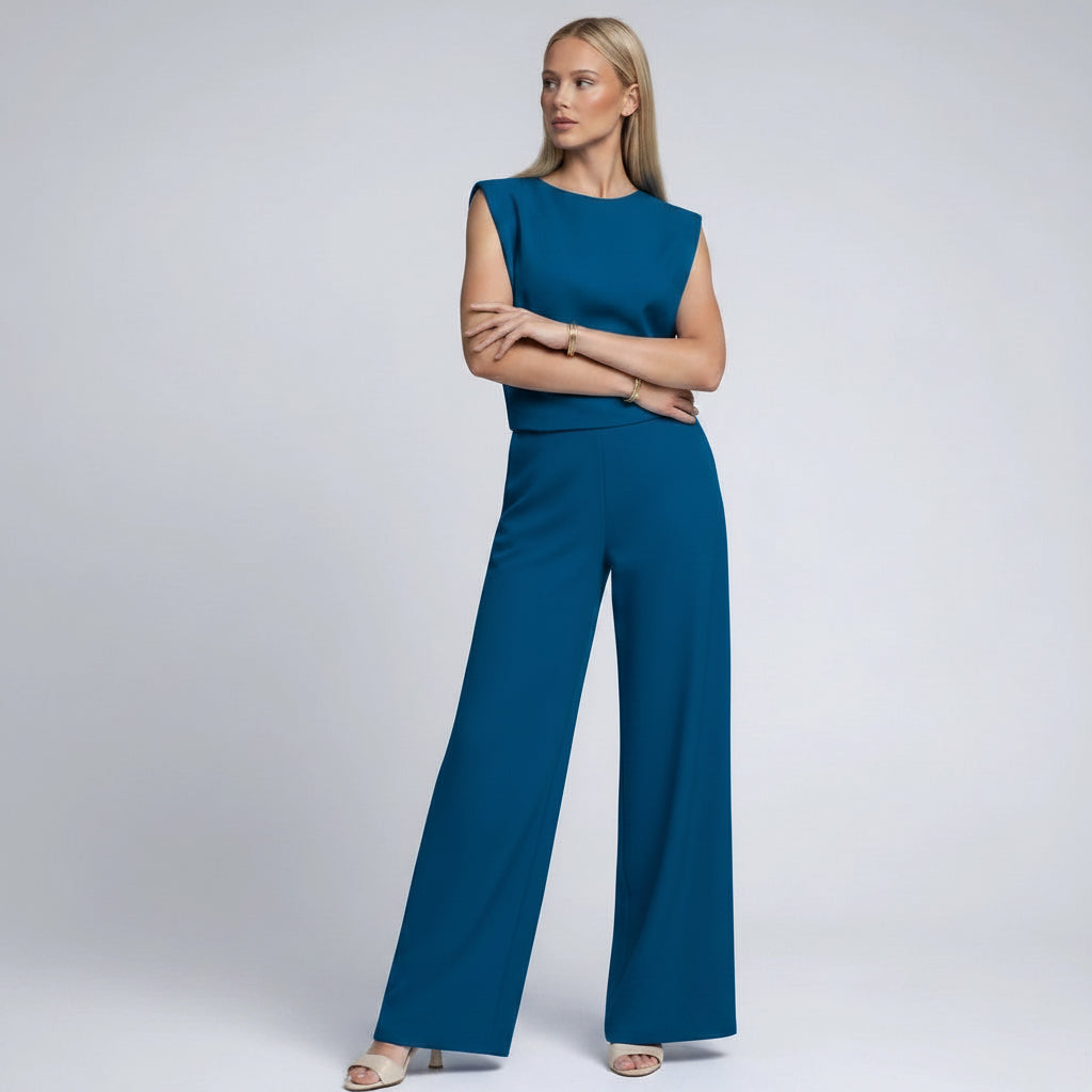 Weites Set im Jumpsuit Design mit Kurzarm Oberteil und Hohem Kragen