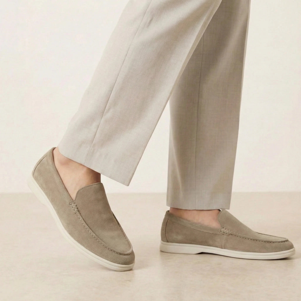 Loafer Schuhe für Herren in Velours-Optik mit Mokassin-Naht und Gummisohle