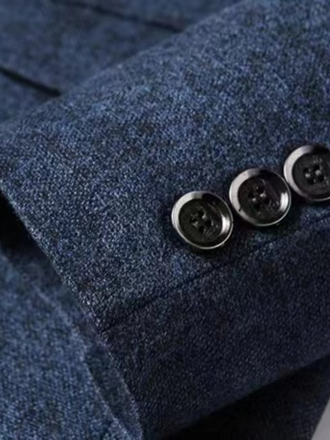 Halboffene Blazerjacke für Herren mit Reverskragen 3