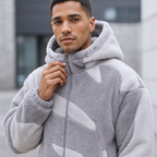 Herrenjacke mit Plüschstruktur und Kapuze