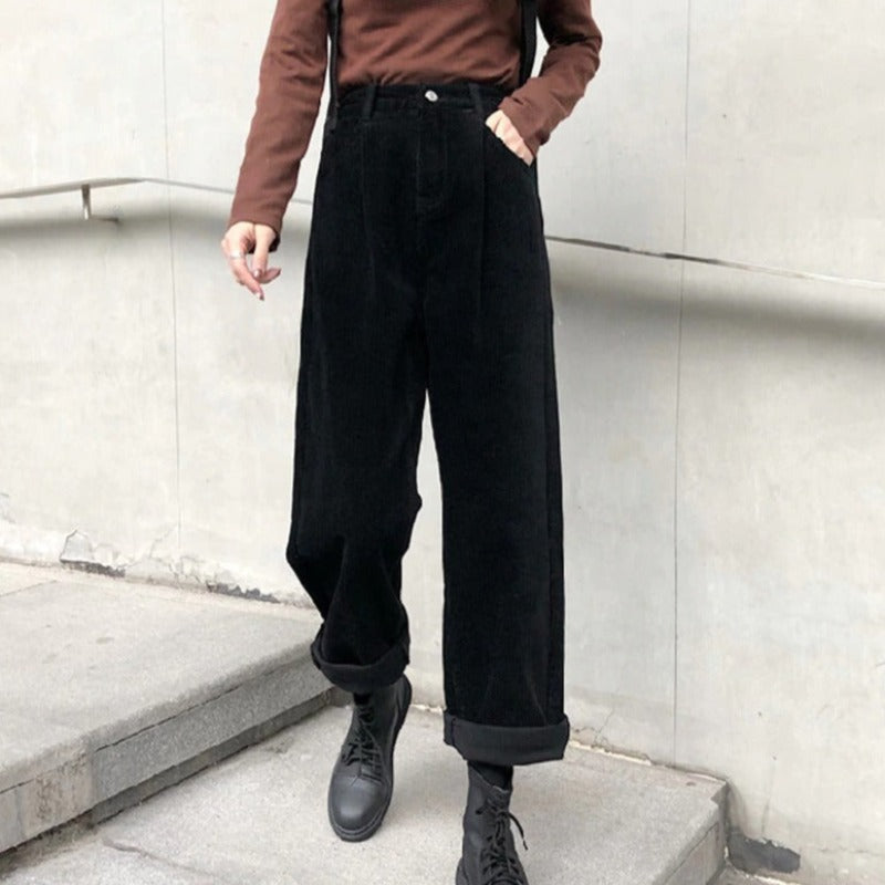 Hochtaillierte Cordhose für Damen mit fünf Taschen 0