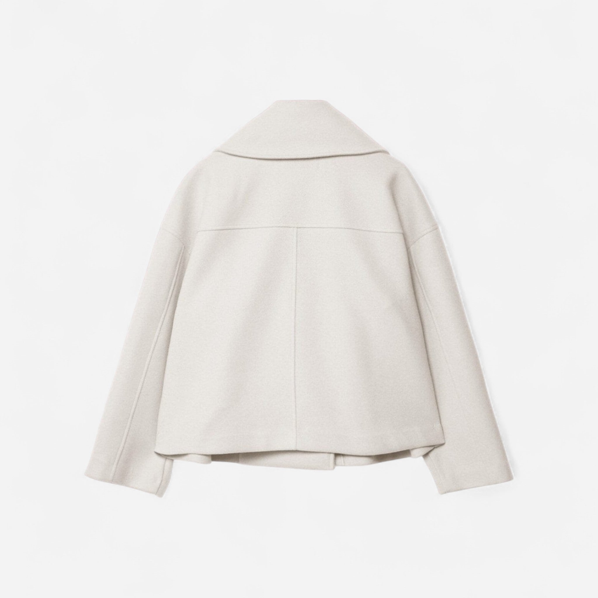 Kurze Jacke für Damen mit Reverskragen im zeitlosen zweireihigen Design