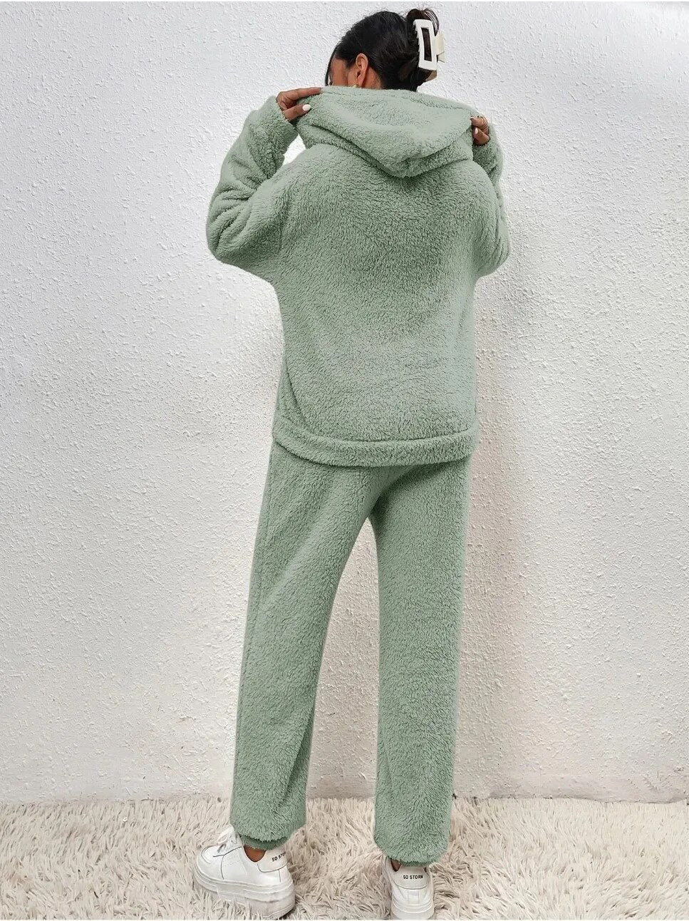 Weiches Lounge Set für Damen mit Hoodie