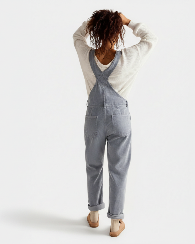 Latzhose für Damen im lässigen Stil weich strukturiert mit angenehmer Haptik