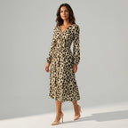 Sommerkleid mit Langarm in Midi Länge mit Leo Print