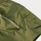Knielange Bermuda für Herren im Cargo Stil und Loose Fit