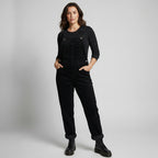 Latzhose für Damen im lässigen Stil mit verstellbaren Trägern und Brusttasche