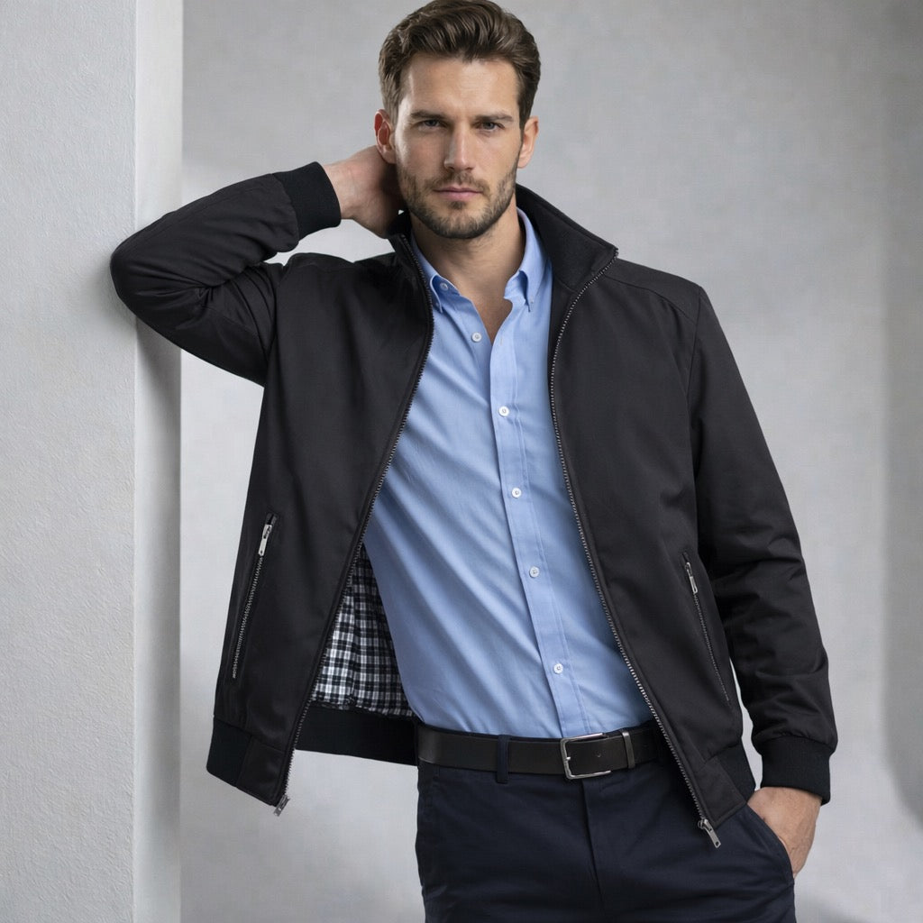 Leichte Blouson Jacke für Herren mit hohem Kragen und gestreiften Bündchen