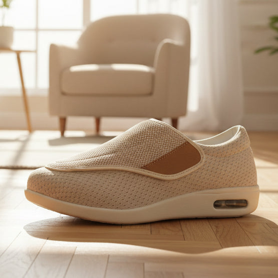 Komfort-Slipper mit gepolsterter Sohle und leichtem Einstieg in bequemer Weite