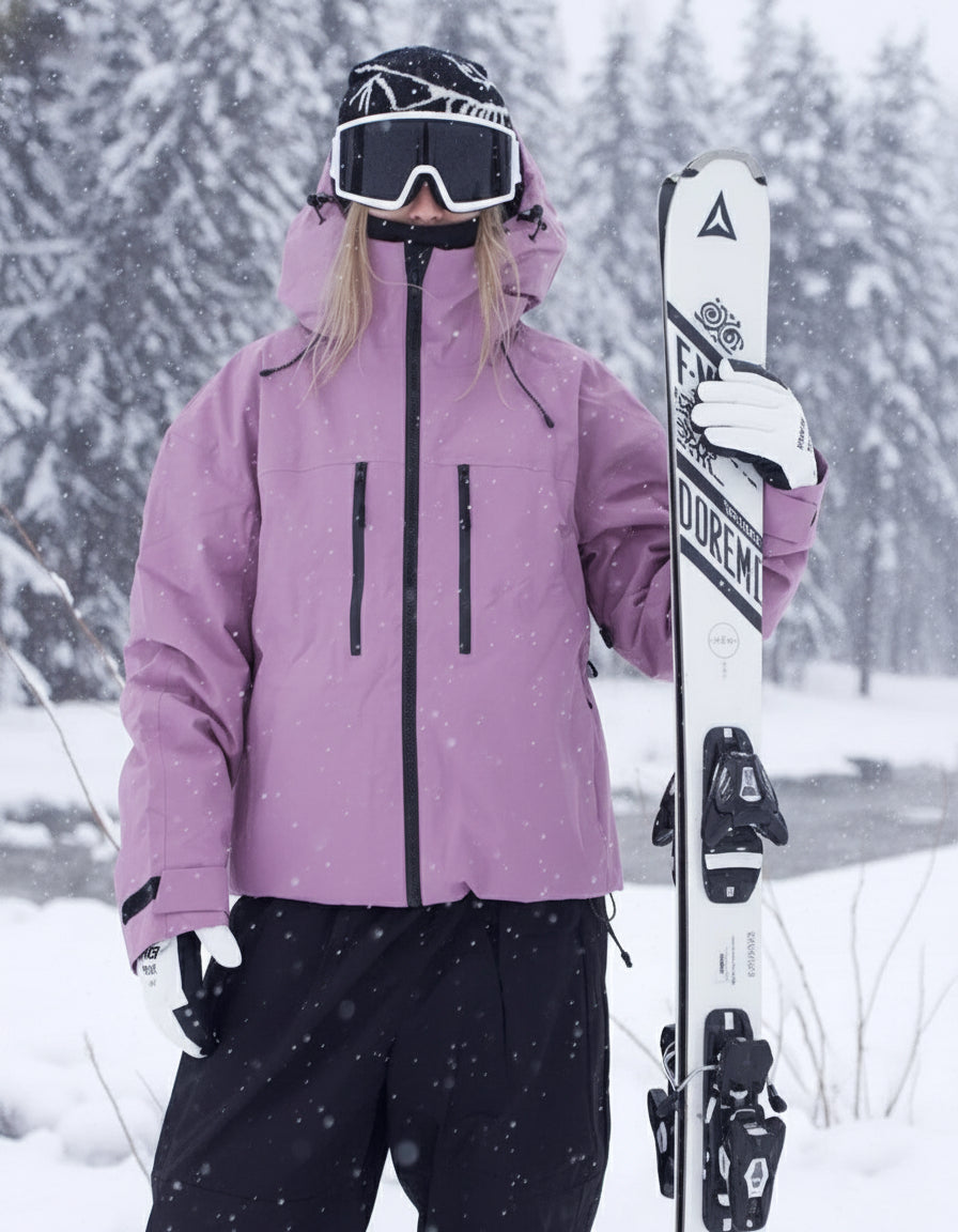Unisex Skijacke mit Kapuze und zwei Brusttaschen mit Reißverschluss