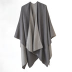 Feinstruktur Poncho für Damen mit Kontrastkante